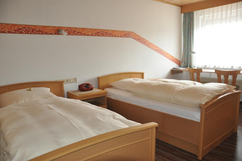 Gasthof Liederhalle Hotel Aalen Room photo